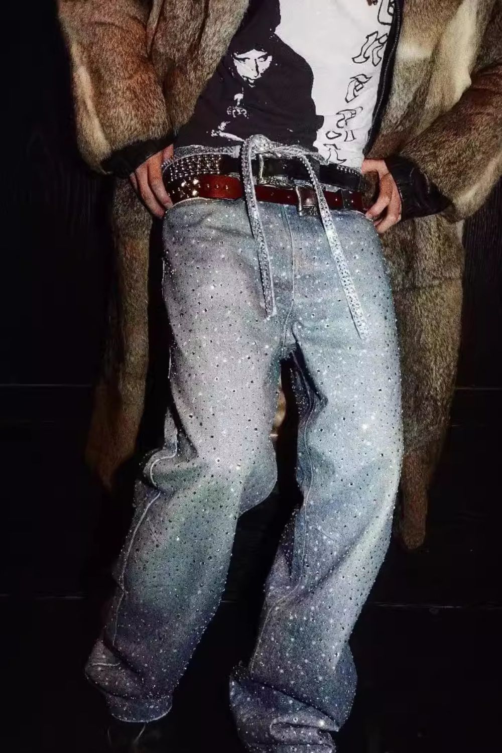 Men's Washed Rhinestone Jeans with Rhinestone Belt - Plume & Peak