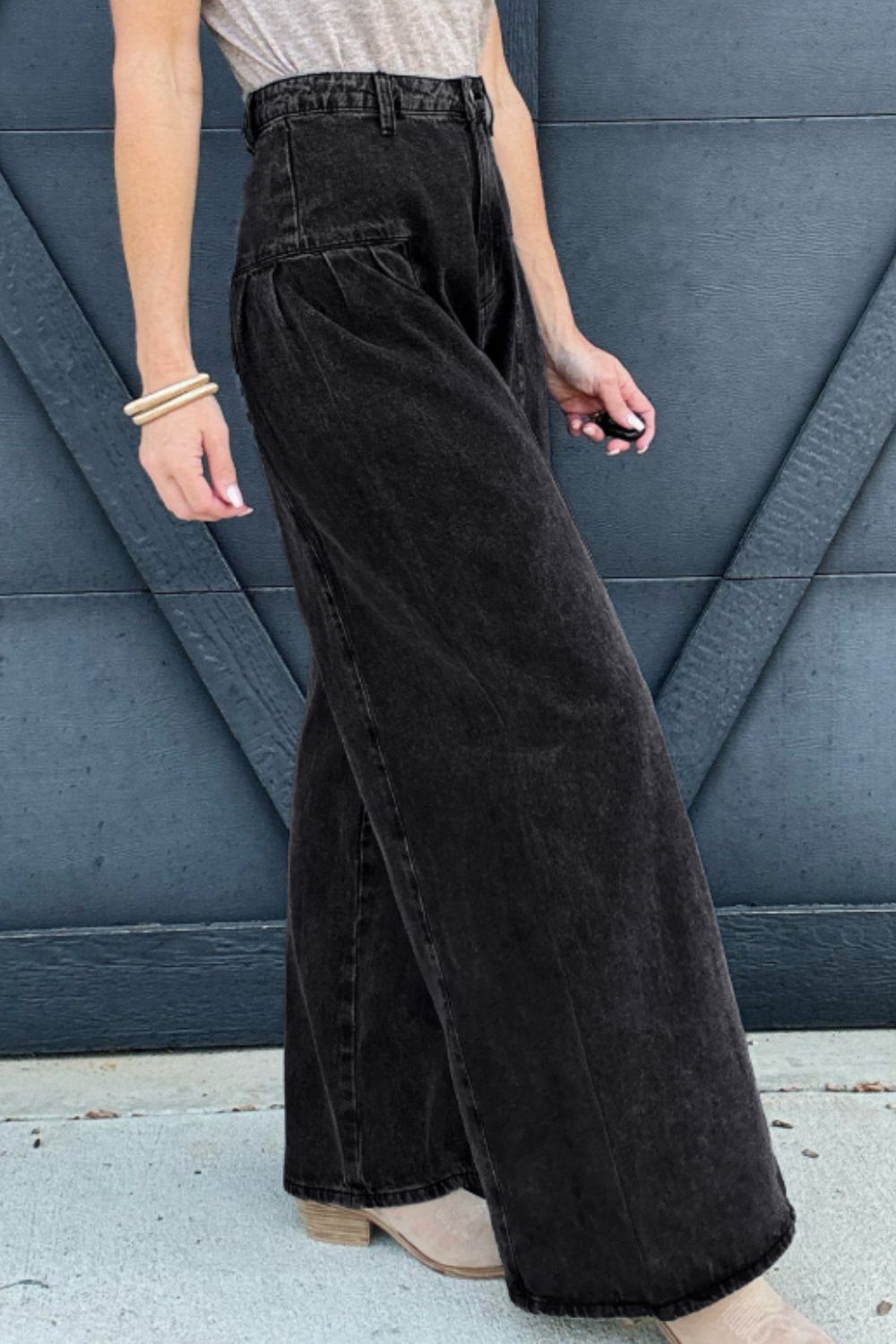 High Rise Wide Leg Jeans with Pockets - Plume & Peak