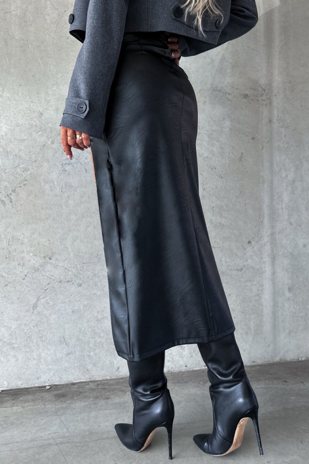 Slit Midi Skirt with Pockets - Plume & Peak