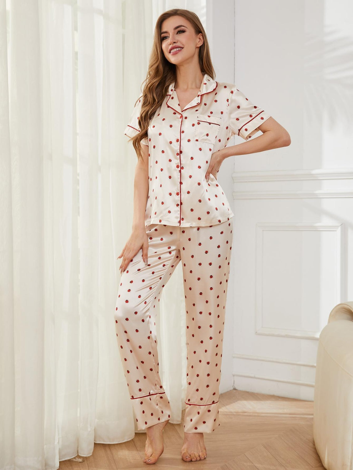 Stylish Contrast Piping Lounge Set for Women – Top & Pants - Plume & Peak