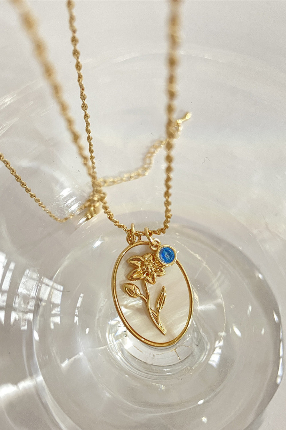 Flower Shell Pendant Copper Necklace - Plume & Peak