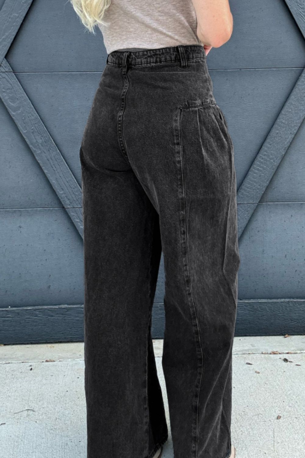 High Rise Wide Leg Jeans with Pockets - Plume & Peak