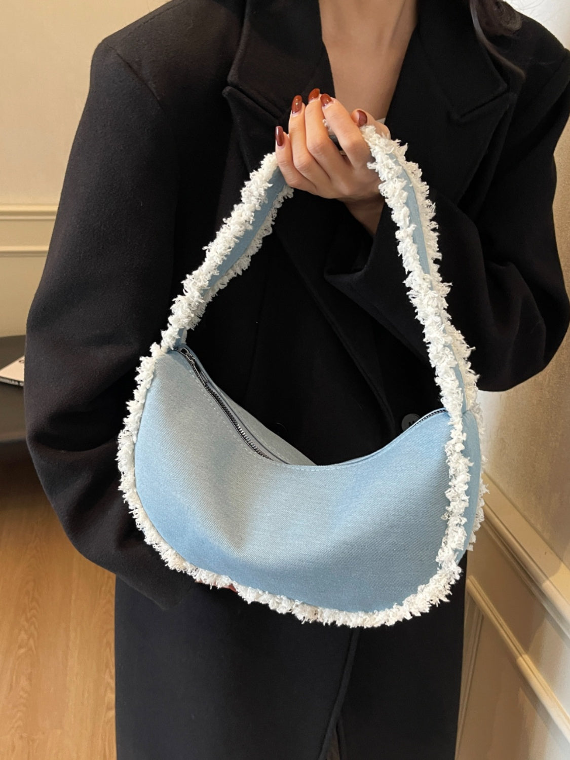 Raw Hem Denim Shoulder Bag - Plume & Peak