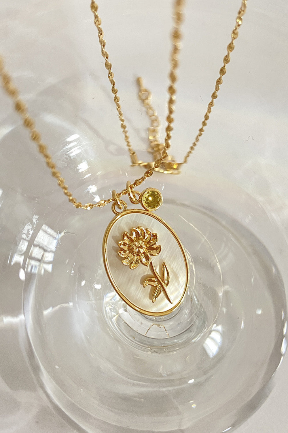 Flower Shell Pendant Copper Necklace - Plume & Peak