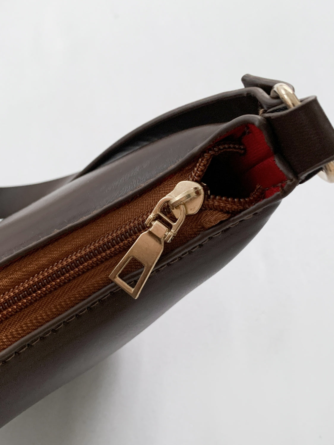 PU Leather Shoulder Bag with EarPods Bag - Plume & Peak