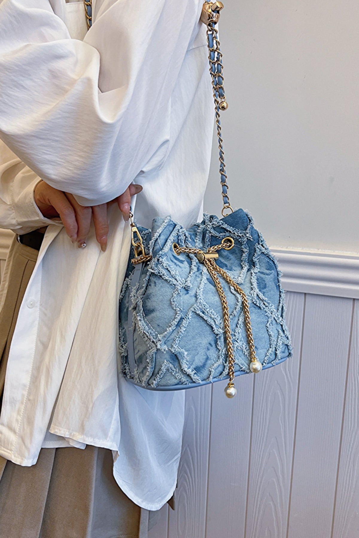 Denim Bucket Bag with Chain & Drawstring – Raw Edge Design for Trendy Casual Style - Plume & Peak