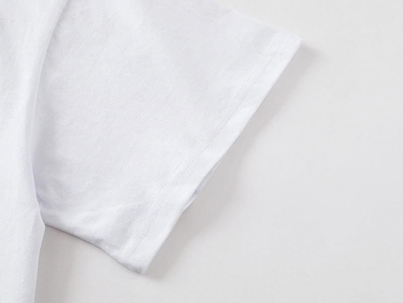 Oversize Graphic Tee 25 Trend Streetwear Style - Plume & Peak
