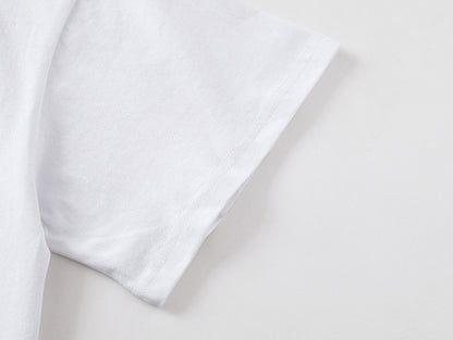 Oversize Graphic Tee 25 Trend Streetwear Style - Plume & Peak